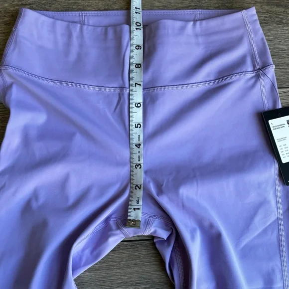 NWT Peloton Essential Mid Rise Capri Leggings Tights Lavender Purple Sz small - Picture 6 of 10